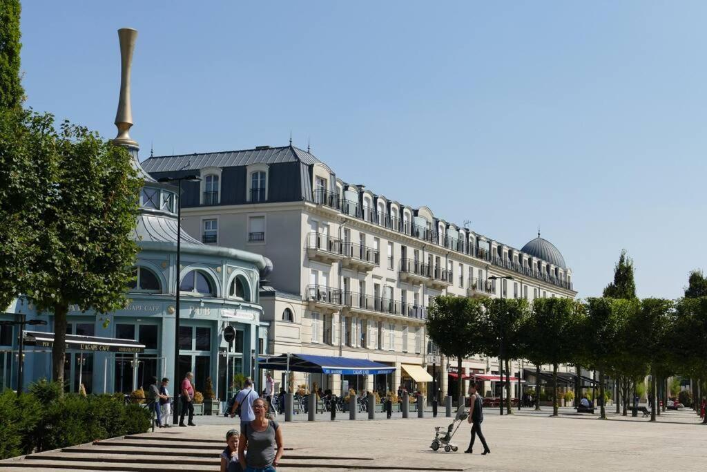 Disneyland Paris 70M² Face Parc, Place Ariane Σερί Εξωτερικό φωτογραφία